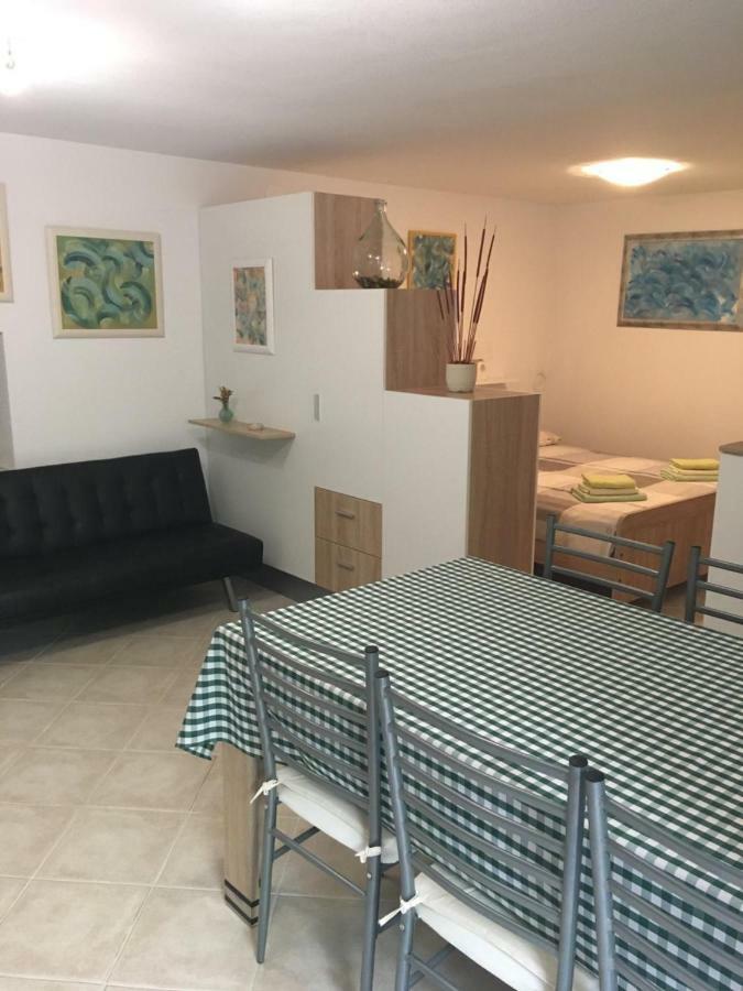 Apartment Filipas Cres Eksteriør billede